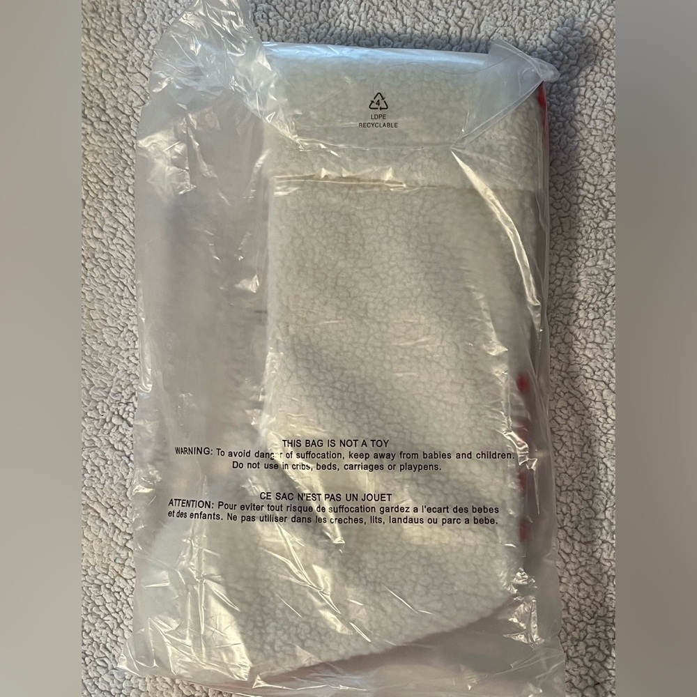Victoria’s Secret PINK 2022 Limited Edition  Holiday Stocking - Picture 3 of 3